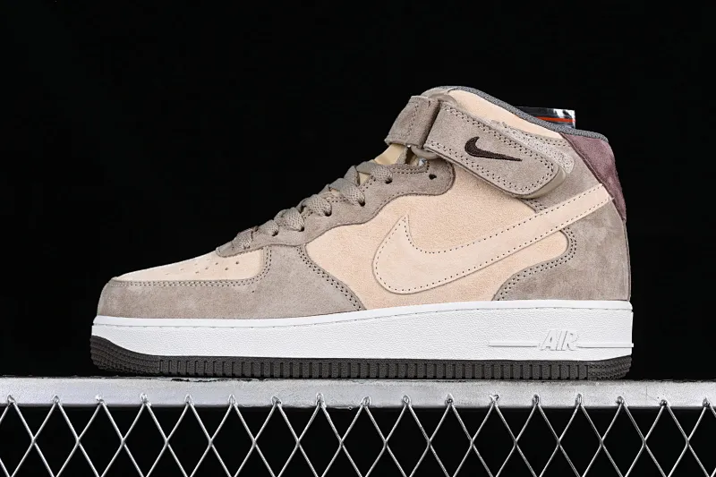 All categories Nk Air Force 1 Air Force series Nk Air Force 1 Mid Air Force mid-top Nk Air Force 1'07 Mid beige suede Air Force One mid-top casual sneakers CG9908-102
